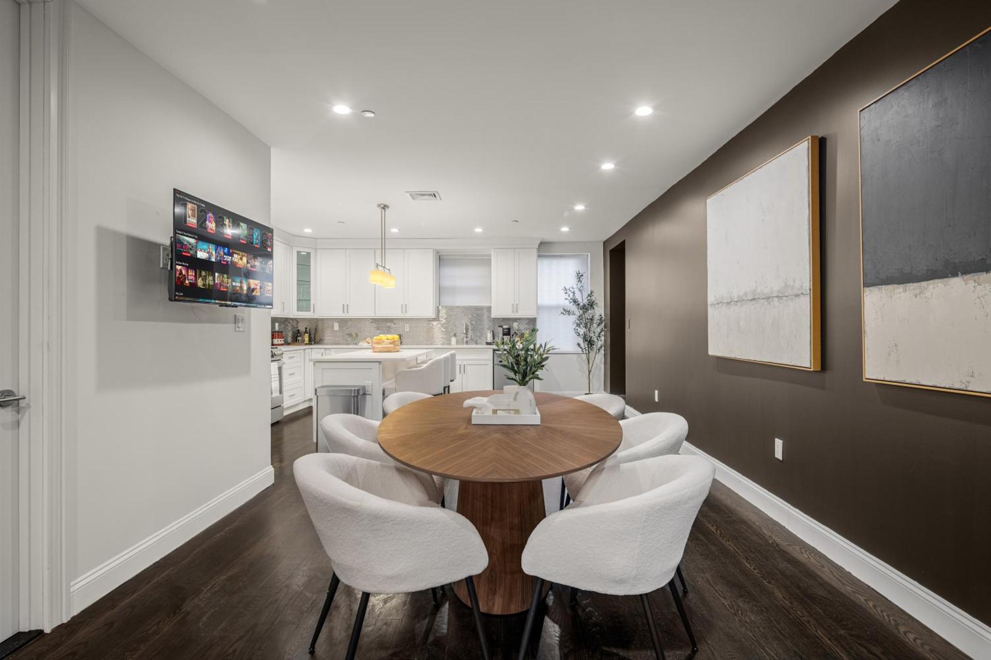 Appartement Stylish 3br Designer In Harlem With Parking New York